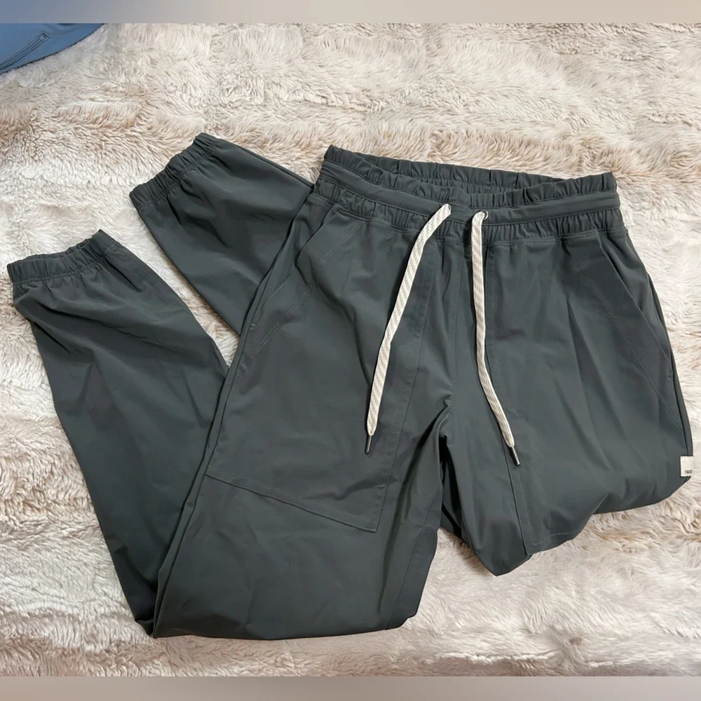 Vuori- Joggers- women’s XXS - Picture 2 of 5